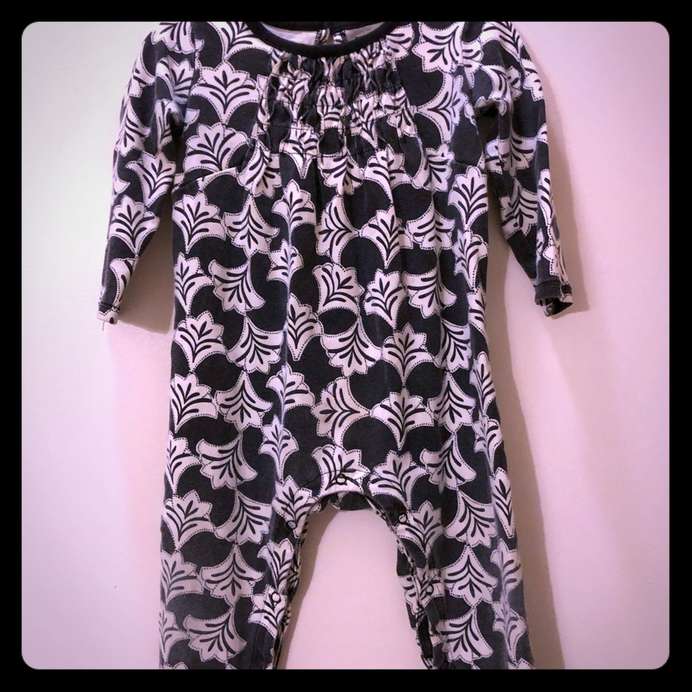 Black & White Tea Romper size 12-18 months